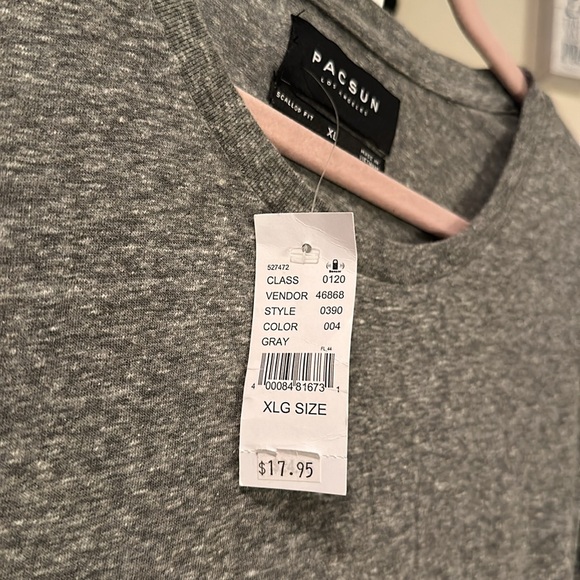 Men’s oversized basic Tee - Picture 4 of 5